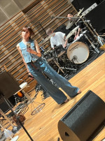 工藤静香、ノースリーブ姿　※「工藤静香」インスタグラム