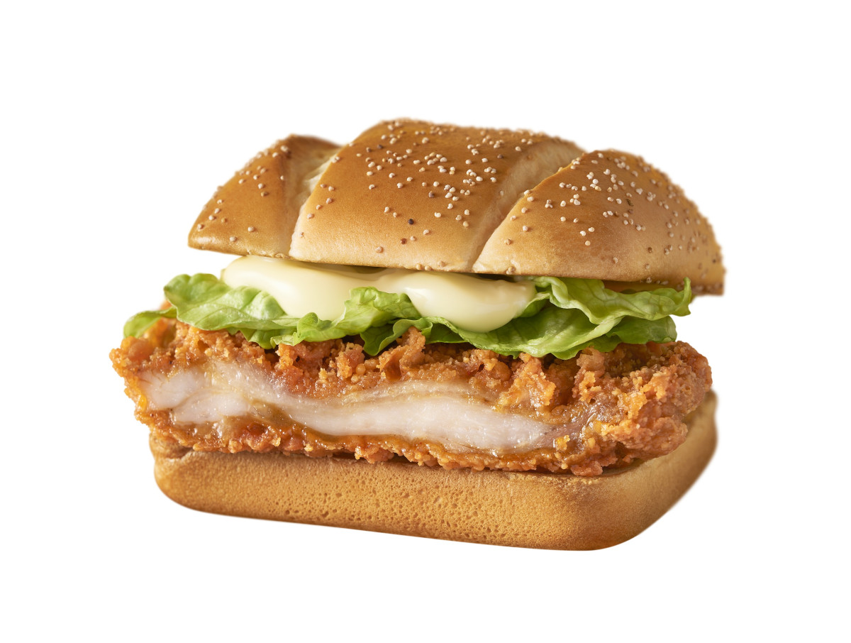 「マクドナルド」×『ジュラシック・ワールド』がコラボ！ “恐竜の爪痕”バンズのバーガー登場