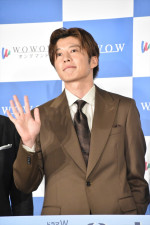 田中圭、ドラマW　三谷幸喜『おい、太宰』完成報告会に登場
