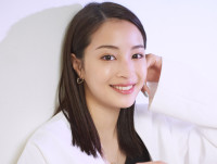広瀬すず、美しきドレスコレクション　背中ざっくりにタイトスタイルも！＜本日誕生日＞