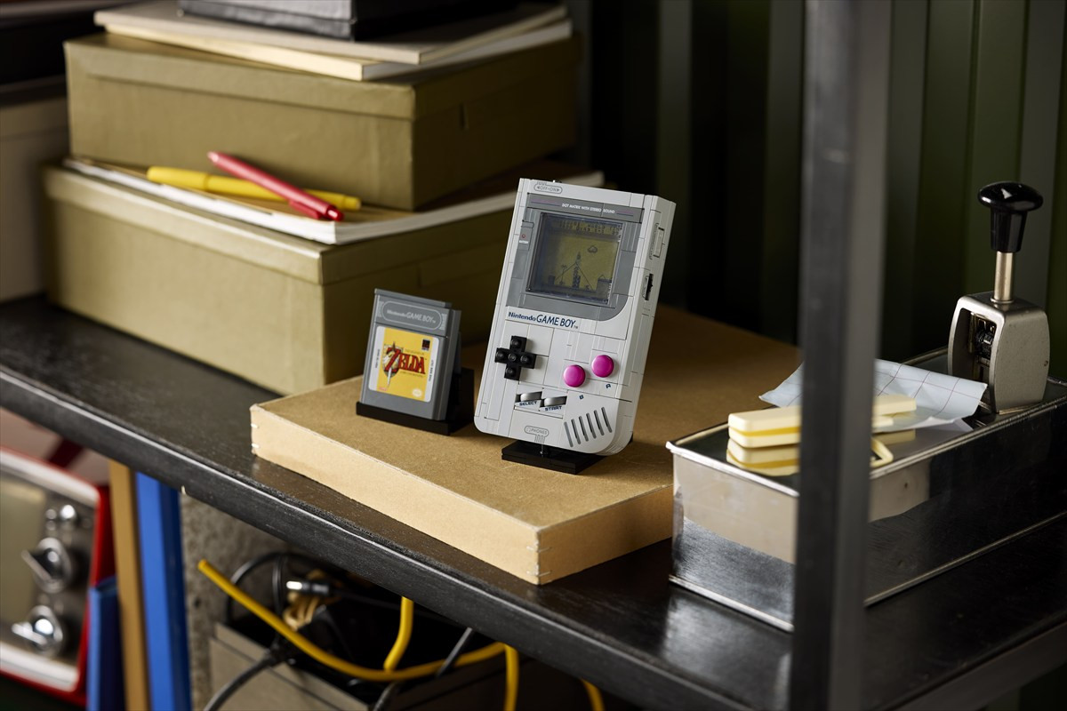 「LEGO Game Boy」7月25日より予約開始　レゴブロックでゲームボーイを再現し『ゼルダの伝説 夢をみる島』＆『スーパーマリオランド』のカートリッジも付属