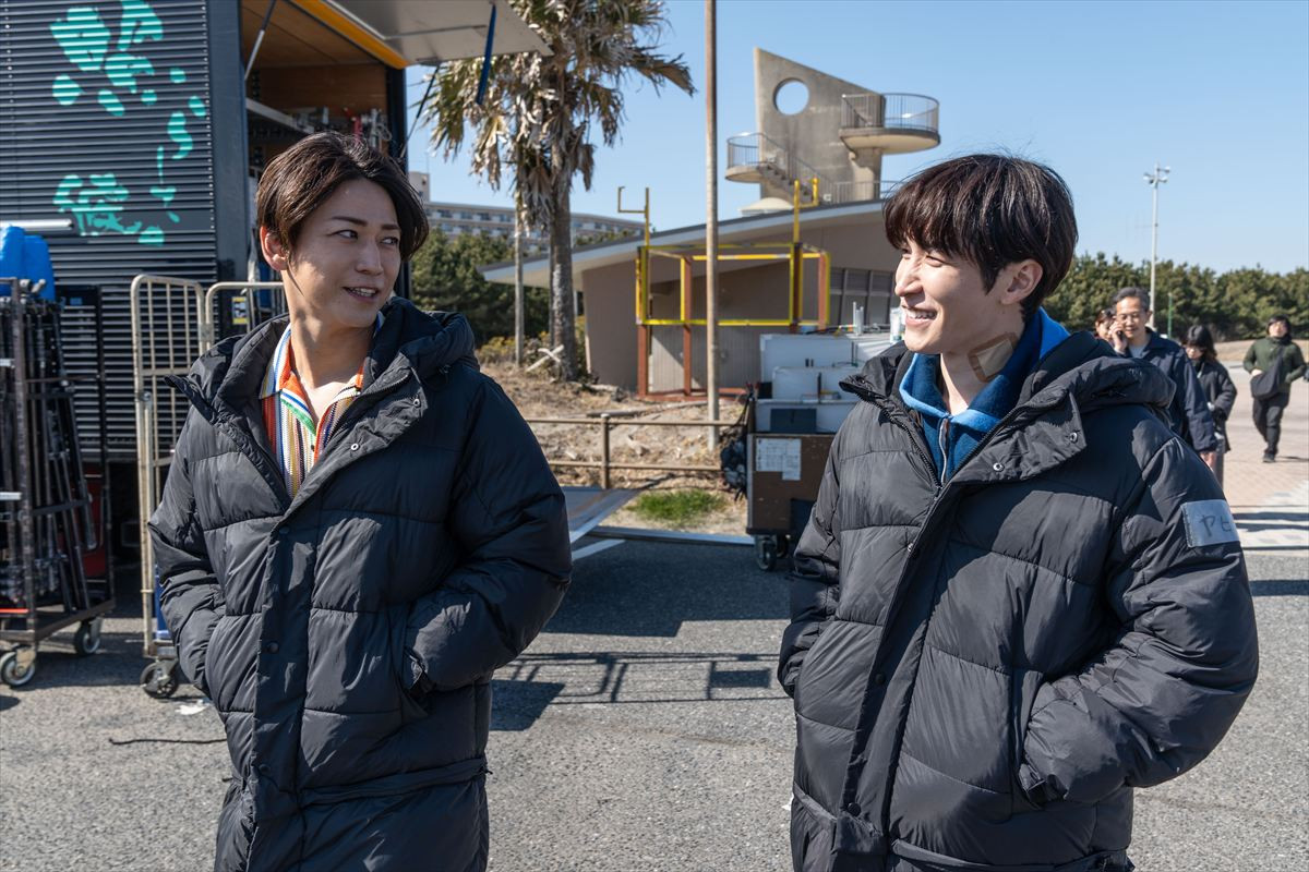 亀梨和也、『事故物件ゾク 恐い間取り』に本人役で出演！　渡辺翔太、先輩との共演に緊張＆感動