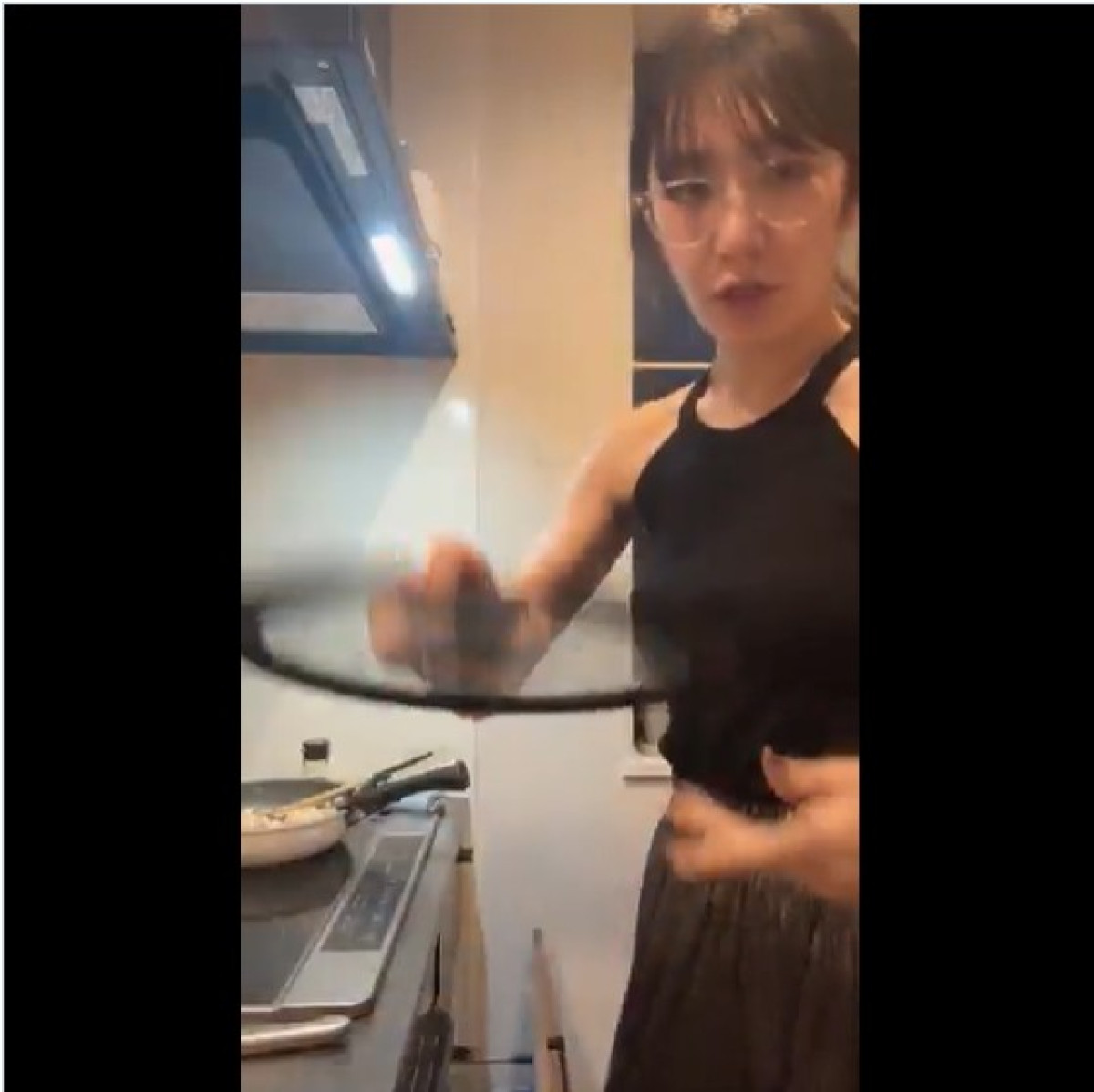 美女たちが披露した“すっぴん”イッキ見　大女優のノーメイク居眠り中の姿に驚き！
