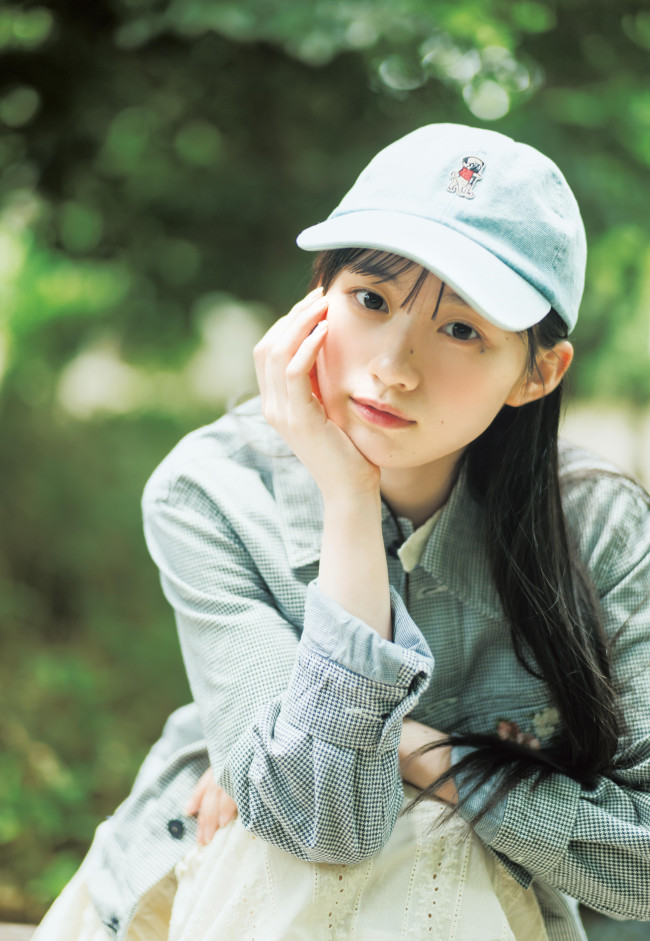 「週刊ヤングジャンプ」(集英社)33号より表紙と巻頭グラビアは乃木坂46の5期生・川崎桜