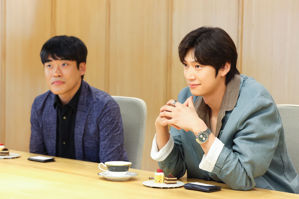 『初恋DOGs』第2話　“愛子”清原果耶、“ソハ”ナ・イヌからドライブに誘われる