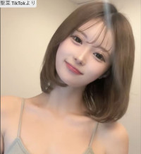 聖菜、近影　※「聖菜」TikTok