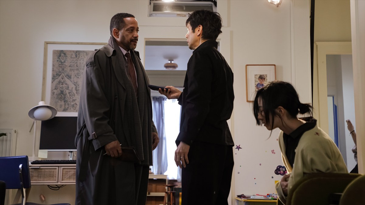 西島秀俊×グイ・ルンメイ『ディア・ストレンジャー』、崩壊していく夫婦の日常――緊迫感ただよう場面写真解禁