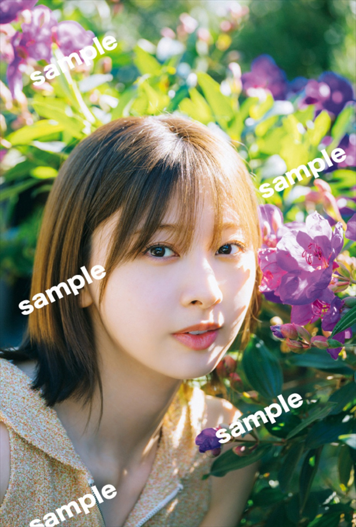 日向坂46・富田鈴花1st写真集、書店別特典カット一挙解禁！　新たな発売記念生配信も決定