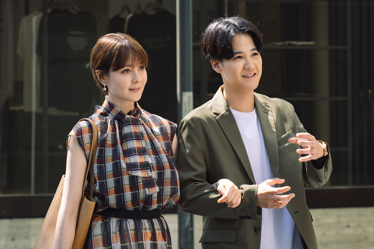 『レプリカ 元妻の復讐』“すみれ”トリンドル玲奈、“ミライ”千賀健永の“伝えたいこと”に動揺　ネットは悶絶「両片思い!!」