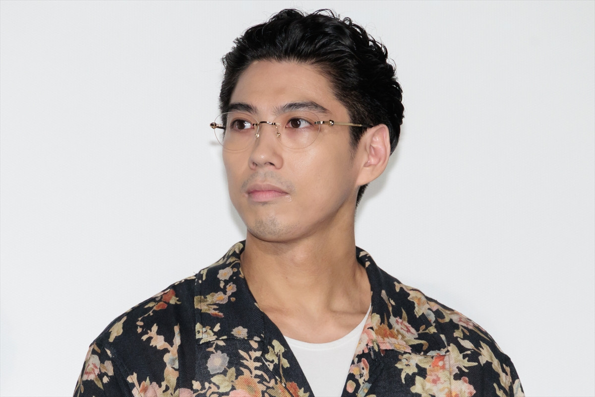 賀来賢人、『クレヨンしんちゃん』出演は「半ば逆ゴリ押しオファー（笑）」「本当に光栄」