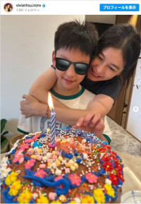 本当に50歳!?　若々しいママ、ビビアン・スー、10歳になった愛息との2ショットを大放出　※「ビビアン・スー」インスタグラム