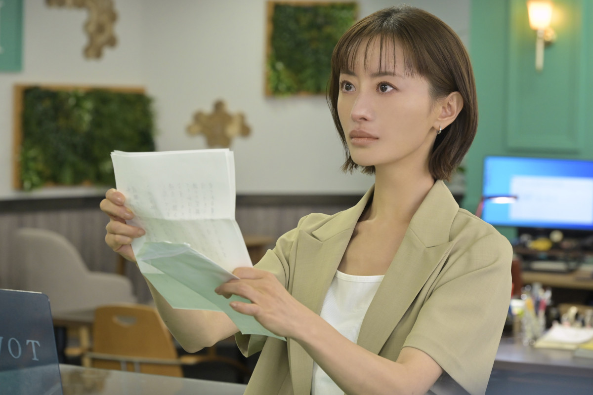 『奪い愛、真夏』第4話　“真夏”松本まりか、ふたたびタイムリープ　“戦慄の新真実”が明らかに