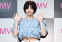 日めくりカレンダー2025『まいにちゆーの。』発売記念イベントに登場した大原優乃