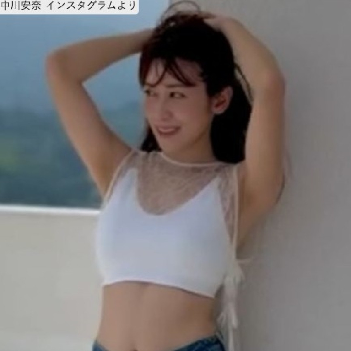 中川安奈、グラビア撮影姿　※「中川安奈」インスタグラム