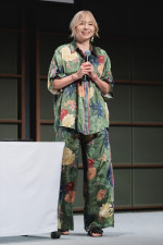 山口智子、『リッチモ』新商品メディア発表会に登場