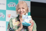 山口智子、『リッチモ』新商品メディア発表会に登場
