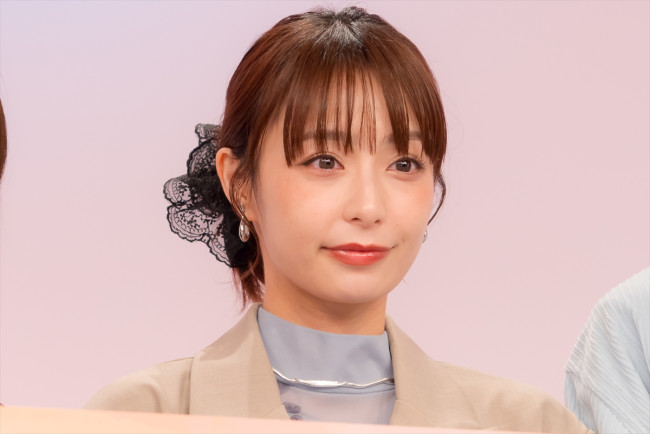 宇垣美里、ドラマ『できても、できなくても』記者会見に登場
