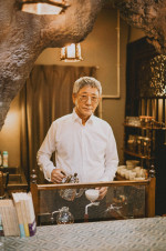 ドラマ『もしもこの世が舞台なら、楽屋はどこにあるのだろう』に出演する小林薫
