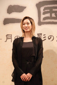 柚香光、ミュージカル『十二国記 -月の影 影の海-』製作発表会見に登場