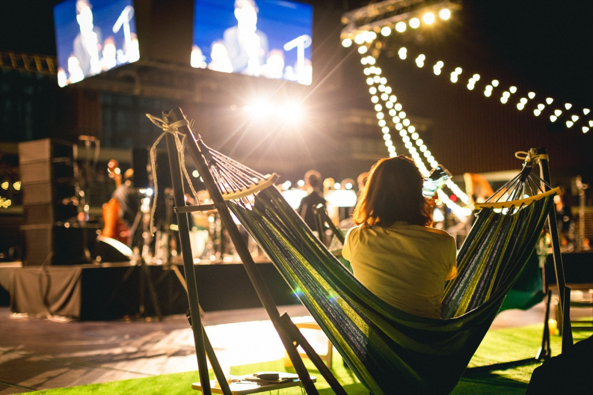 寝そべって聴くオーケストラ「CHILL CLASSIC CONCERT」26年開催の神戸・横浜・静岡・広島公演、10.4先行受付開始