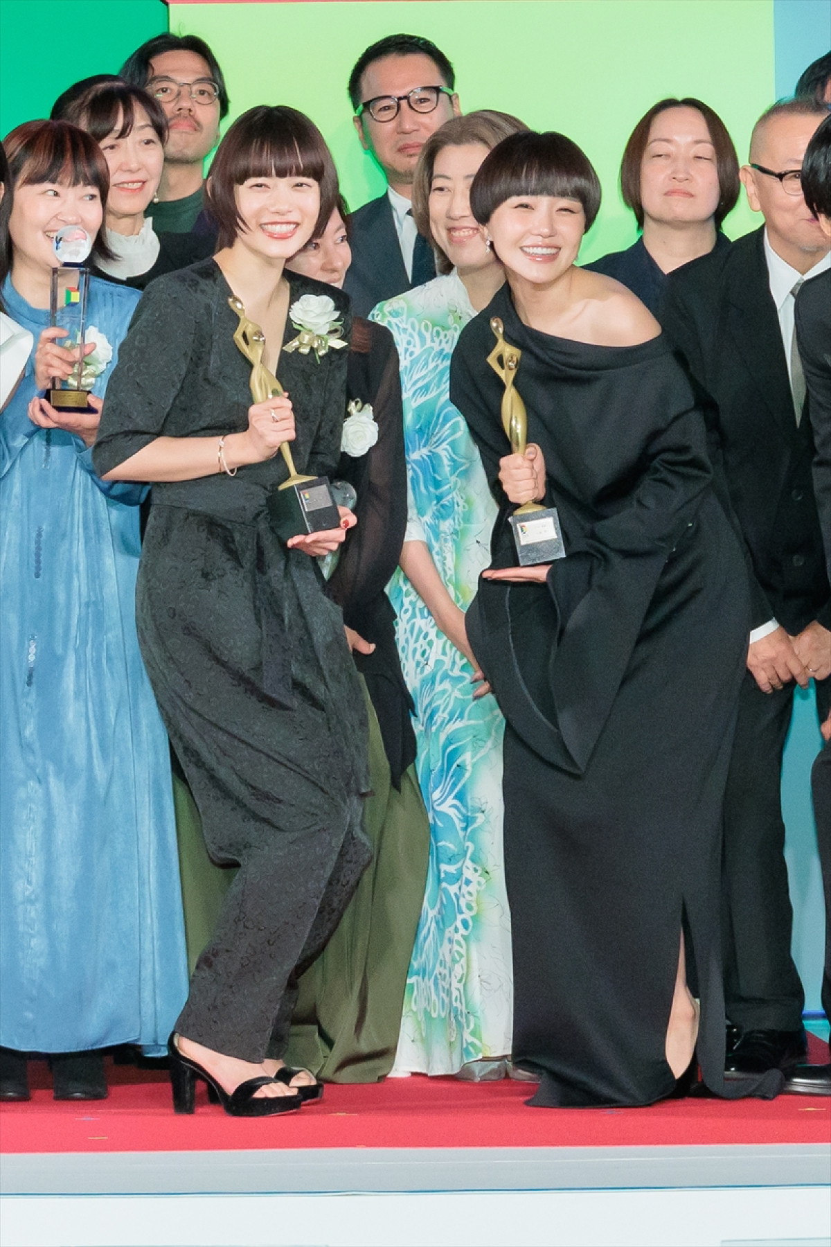 杉咲花&角田晃広が助演女優賞・助演男優賞受賞「コツコツ精進していけたら」「本当に光栄」<東京ドラマアウォード2025>