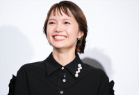 宮崎あおい、ドラマ『ちょっとだけエスパー』制作発表記者会見に登場