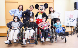 水卜アナら、病気と闘う子どもたちに読み聞かせ　ミッキーマウスもサプライズ登場