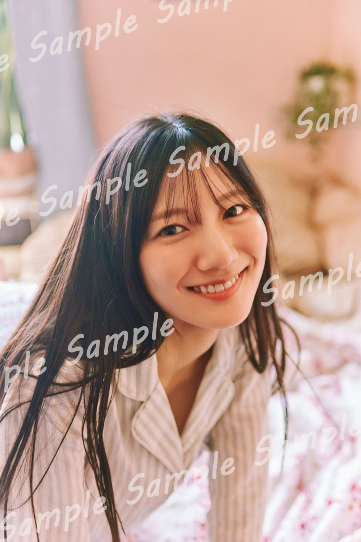 日向坂46・河田陽菜2nd写真集『テイクオフ』、紙面未掲載の書店別ポスター4種＆ポストカード特典14種絵柄解禁！