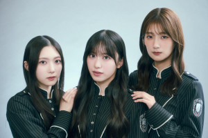 （左から）櫻坂46・谷口愛季、村井優、井上梨名