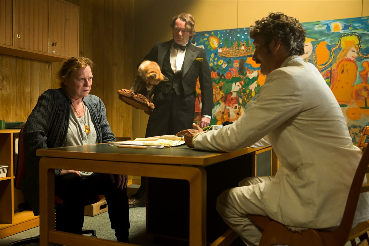 マッツ・ミケルセンの怪演光る！『メン＆チキン』日本初公開決定　予告＆場面写真公開