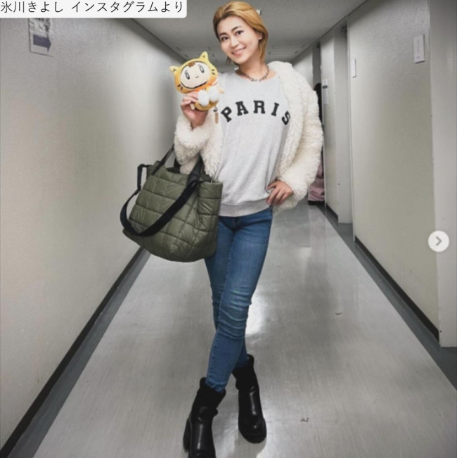 氷川きよし、ソロショット　※「氷川きよし」インスタグラム