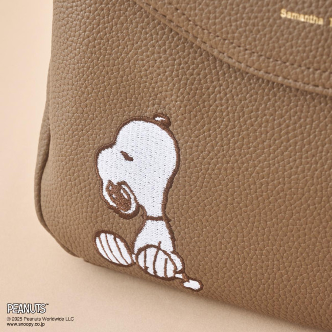 写真）『PEANUTS』×「サマンサタバサ」がコラボ！ スヌーピーとお花