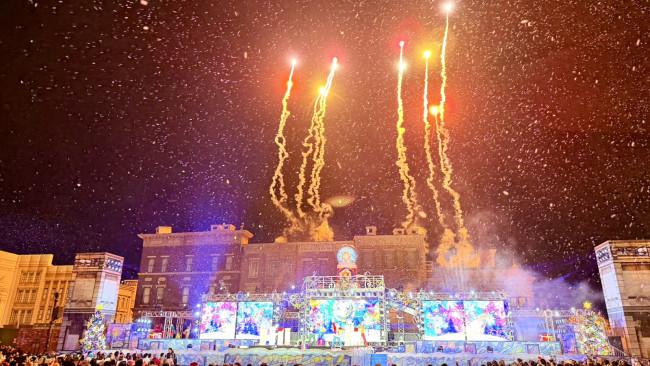 USJ、特大ツリー終了後初のクリスマスが開幕! 今年の目玉は“幸せあふれるショー”と“食”