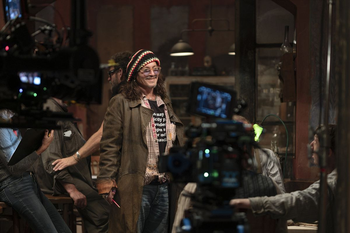 ジョニー・デップ約30年ぶり監督復帰作『モディリアーニ！』、本国ポスター＆予告解禁　12月には8年半ぶり来日も！