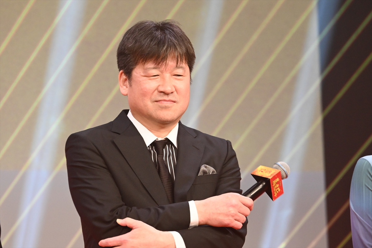 ムロツヨシ、渾身の企画でプライベートでは「ほぼ会わない」佐藤二朗へ出演打診！　念願の福田組主演も、佐藤は「感慨」なし