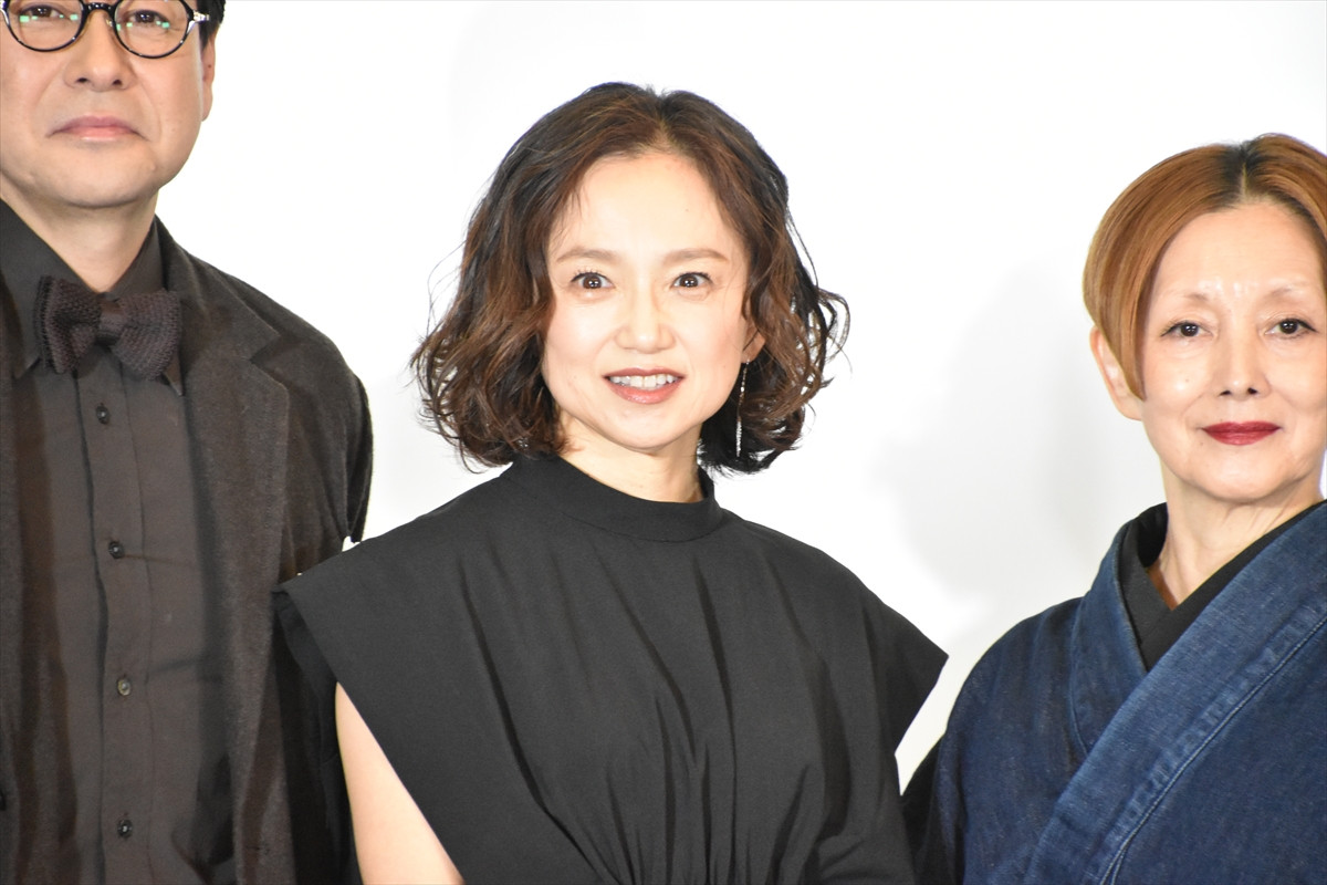 浜辺美波、目黒蓮の印象は「思っていた50倍以上は忙しそう」