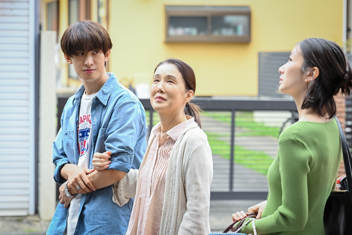 『フェイクマミー』第8話 “薫”波瑠、母“聖子”筒井真理子のガン再発を知る