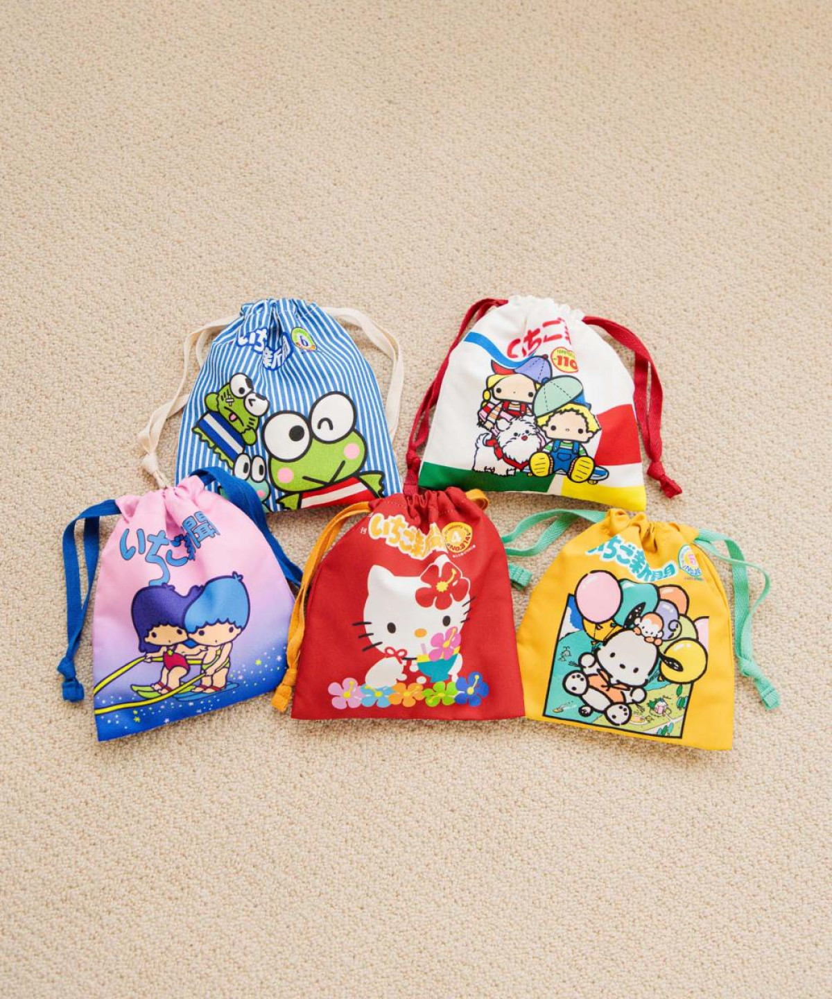 251110「いちご新聞」×「ローリーズファーム」