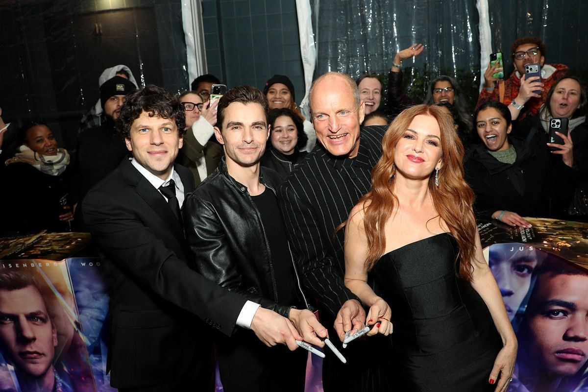 『グランド・イリュージョン』最新作、来年初夏公開！　ジェシー・アイゼンバーグ＆モーガン・フリーマンら再集結