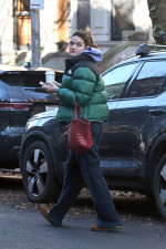 母のいるニューヨークでクリスマス休暇を過ごすスリ・クルーズ