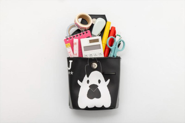 「からあげクン」がそのままポーチに！ 「JAM HOME MADE」との初コラボアイテム2種発売へ