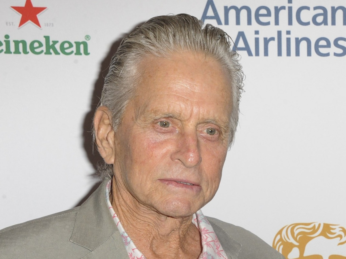 マイケル・ダグラス、ロブ・ライナー監督と「薬物問題を抱える息子がいる者同士、何度も話し合った」