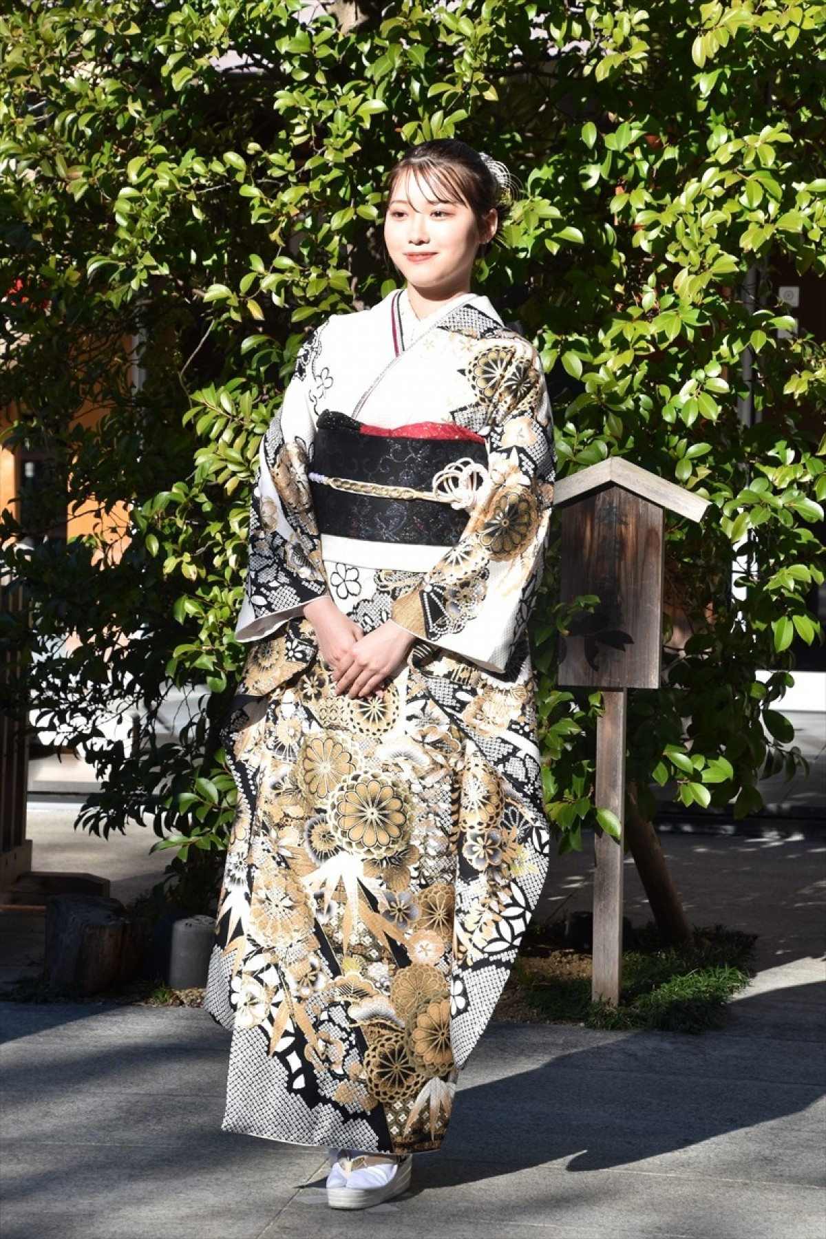 高石あかり、4日に1回のコンビニスイーツがご褒美　2025年は「華を咲かせる年」に