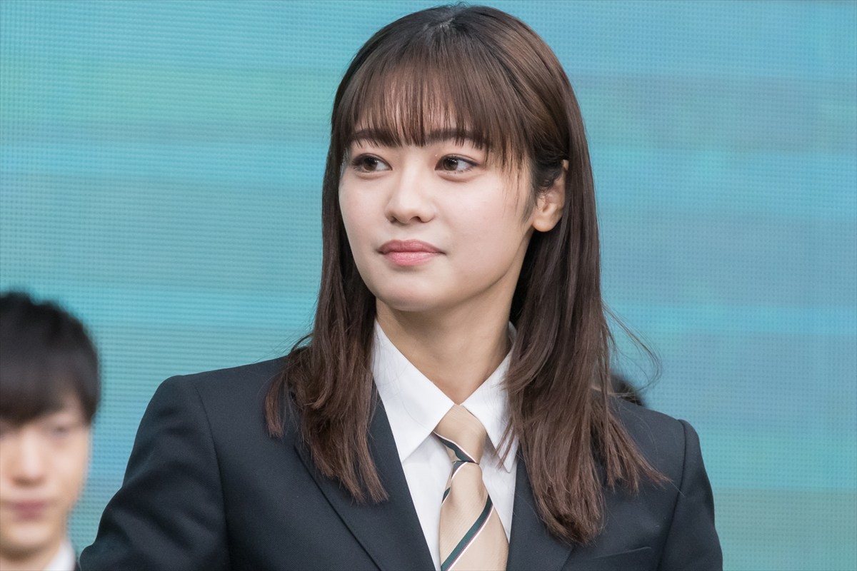 松坂桃李＆吉岡里帆、生徒役・奥平大兼の暴露に「見られてる（笑）」「恥ずかしい」