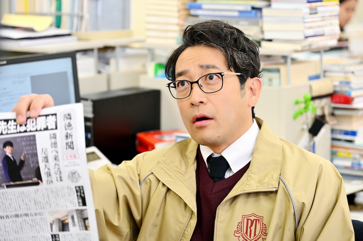 『御上先生』第2話　“御上”松坂桃李、“神崎”奥平大兼による不倫記事について生徒たちに討論させる