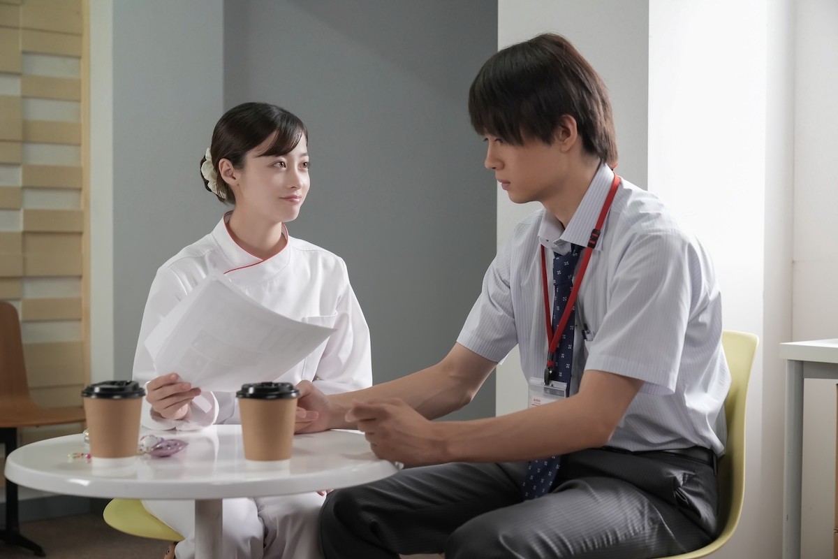 『おむすび』“名古屋のスケバン”麻生久美子vs“栃木のレディース”酒井若菜、メンチ合戦に反響「顔芸対決w」