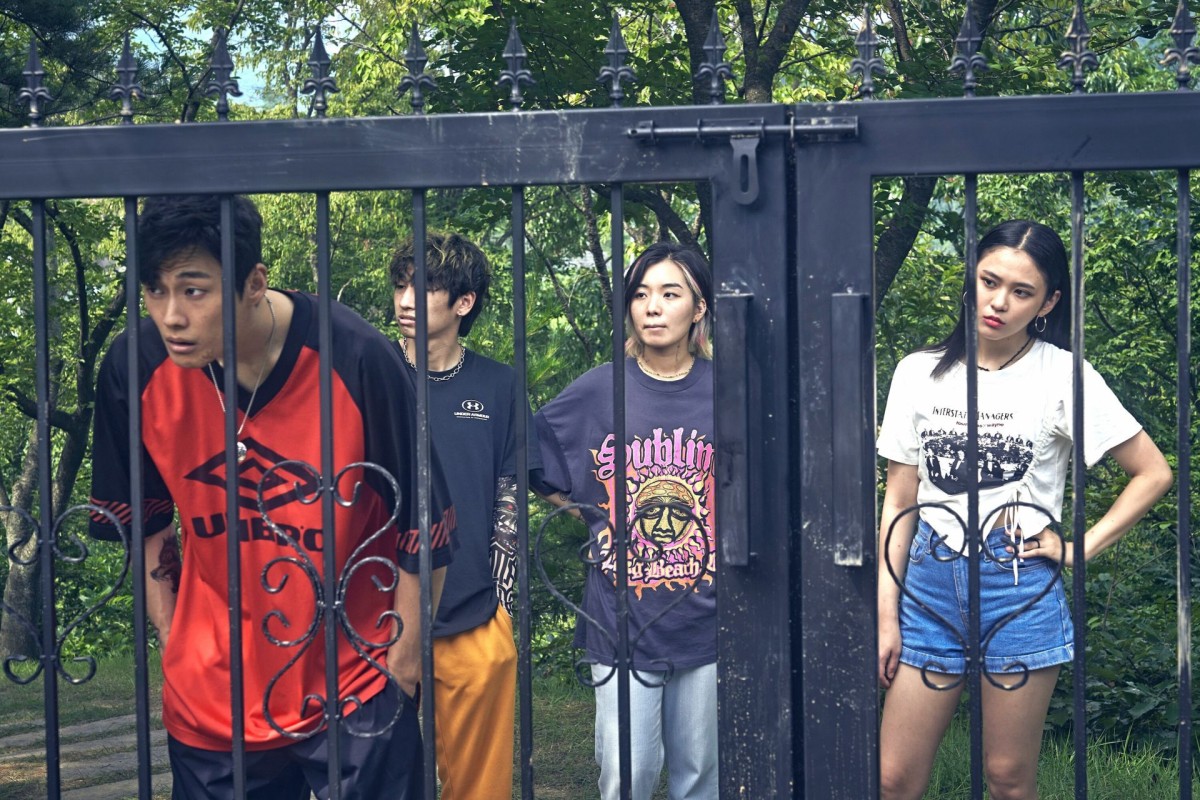 腐敗した黒髪に大量のウジ虫が…韓国最恐の心霊スポット映画『ヌルボムガーデン』不吉な本編映像