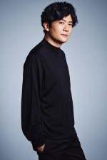 舞台『ハリー・ポッターと呪いの子』でハリー・ポッターを演じる稲垣吾郎