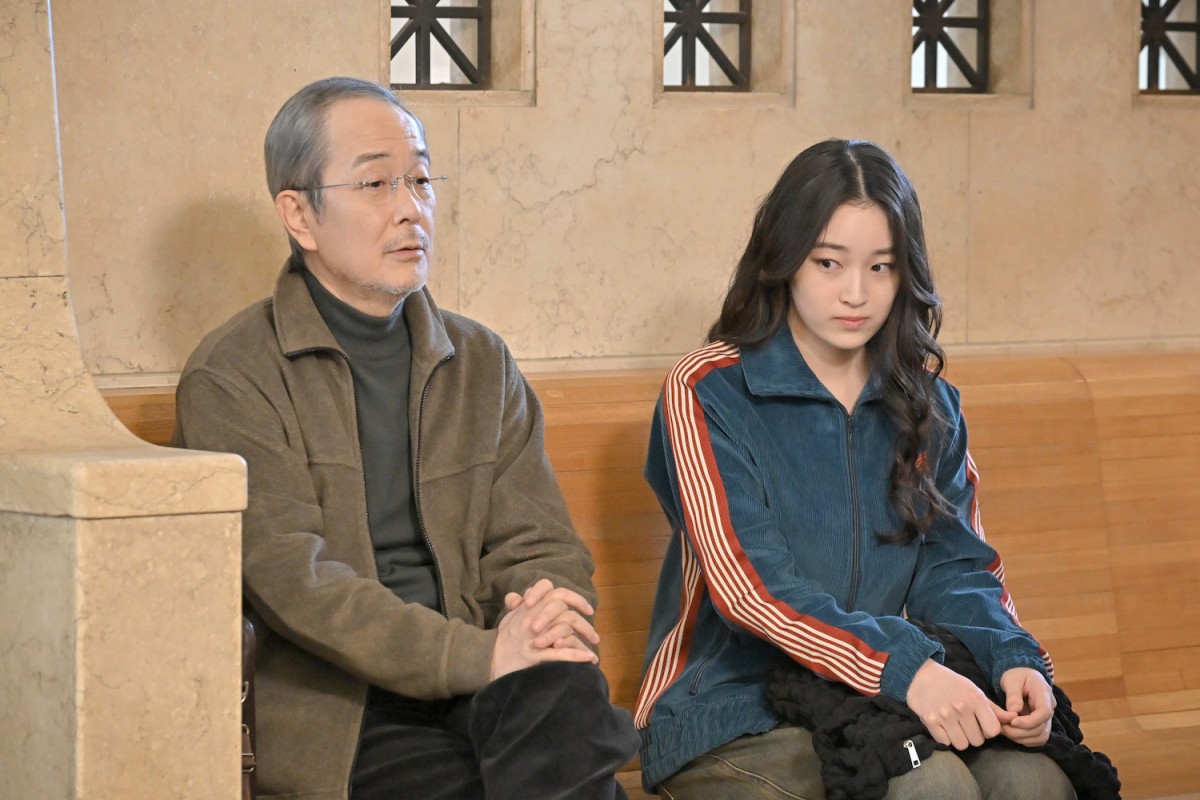 『クジャクのダンス、誰が見た？』第4話　弁護士“松風”松山ケンイチ、事件をくつがえす衝撃的な動画を目にする