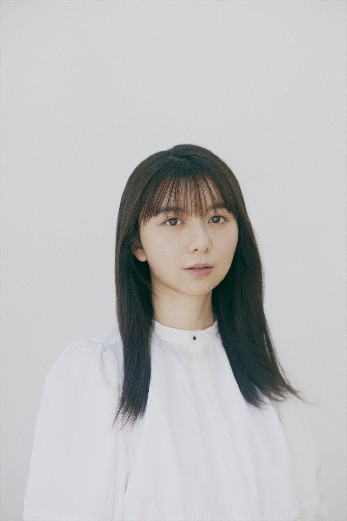 上白石萌歌、25歳記念写真集リリース決定　“東洋の真珠”と呼ばれるスリランカ・南の島での「奇跡の休日」切り取る